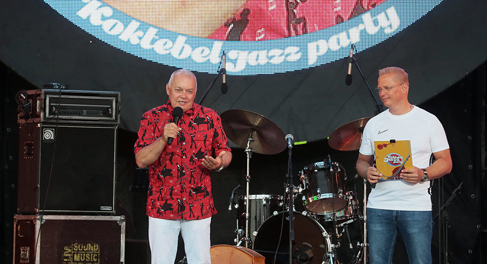 Дмитрий Киселев Koktebel Jazz Party тешкилятчыларына тешеккюрлер бильдирди